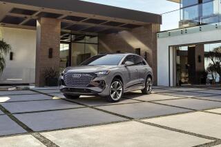 Edmunds 2023 Volvo XC40 Recharge vs. Audi Q4 e tron AP News